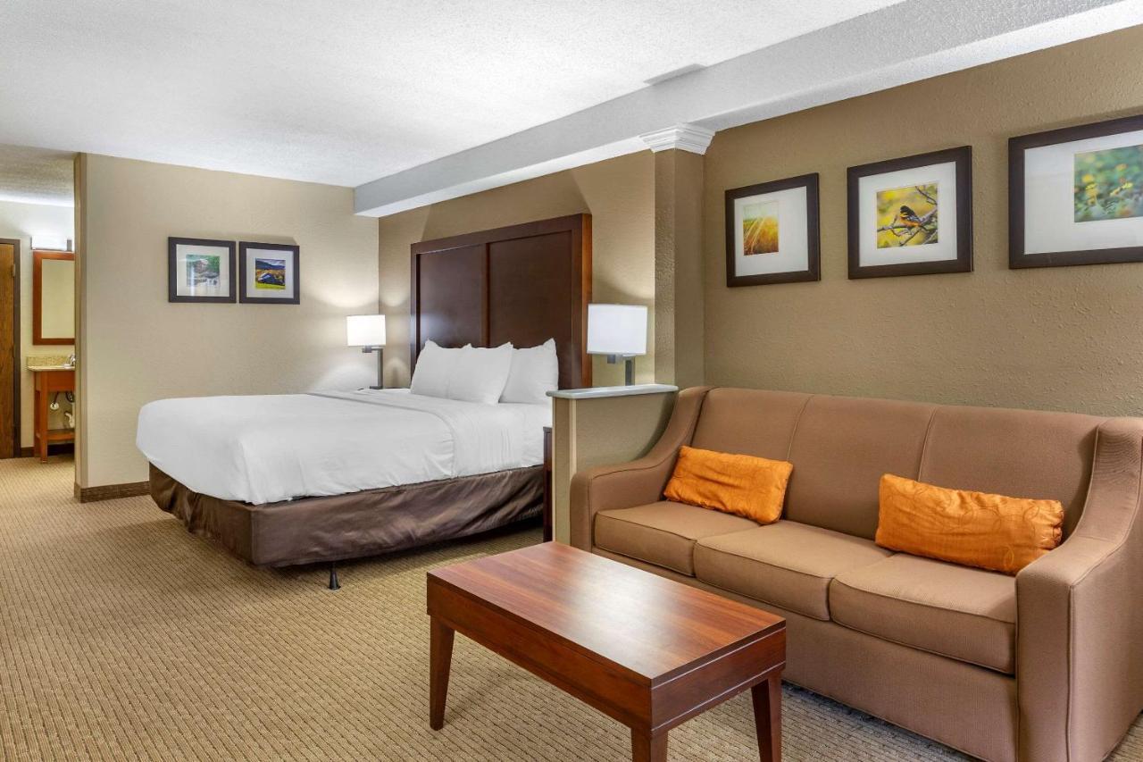 Comfort Inn & Suites Near Danville Mall Εξωτερικό φωτογραφία
