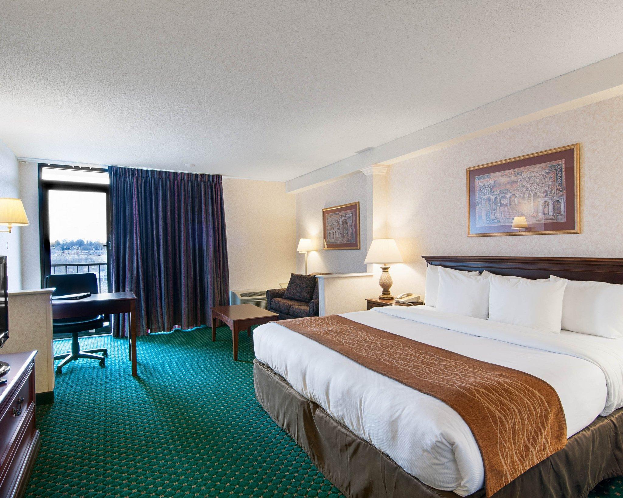 Comfort Inn & Suites Near Danville Mall Εξωτερικό φωτογραφία