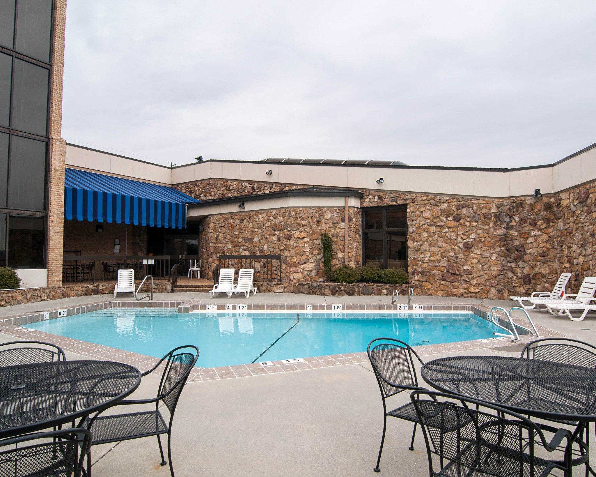 Comfort Inn & Suites Near Danville Mall Εξωτερικό φωτογραφία