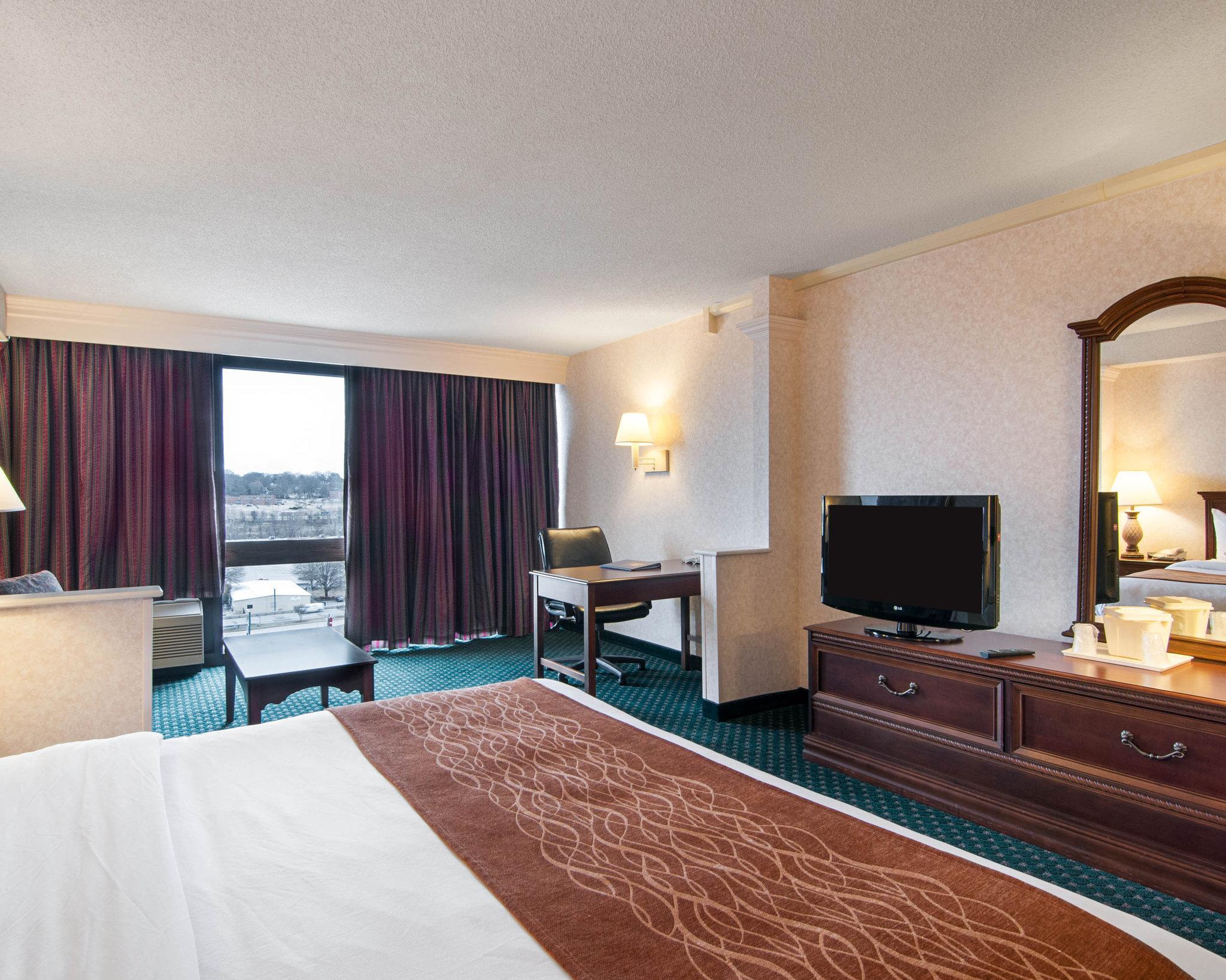 Comfort Inn & Suites Near Danville Mall Εξωτερικό φωτογραφία